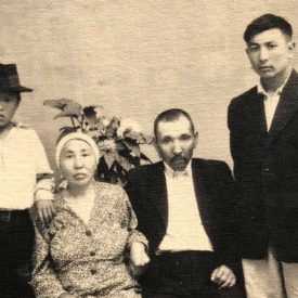 1950 год Слева Кадылбек, жена отца Зияда, отец Каирбай, Калибек